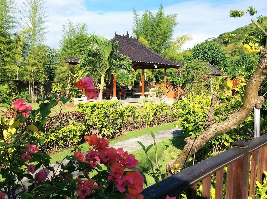 Taman Dewi Sri Villa Et Bungalow Pemuteran Exteriér fotografie